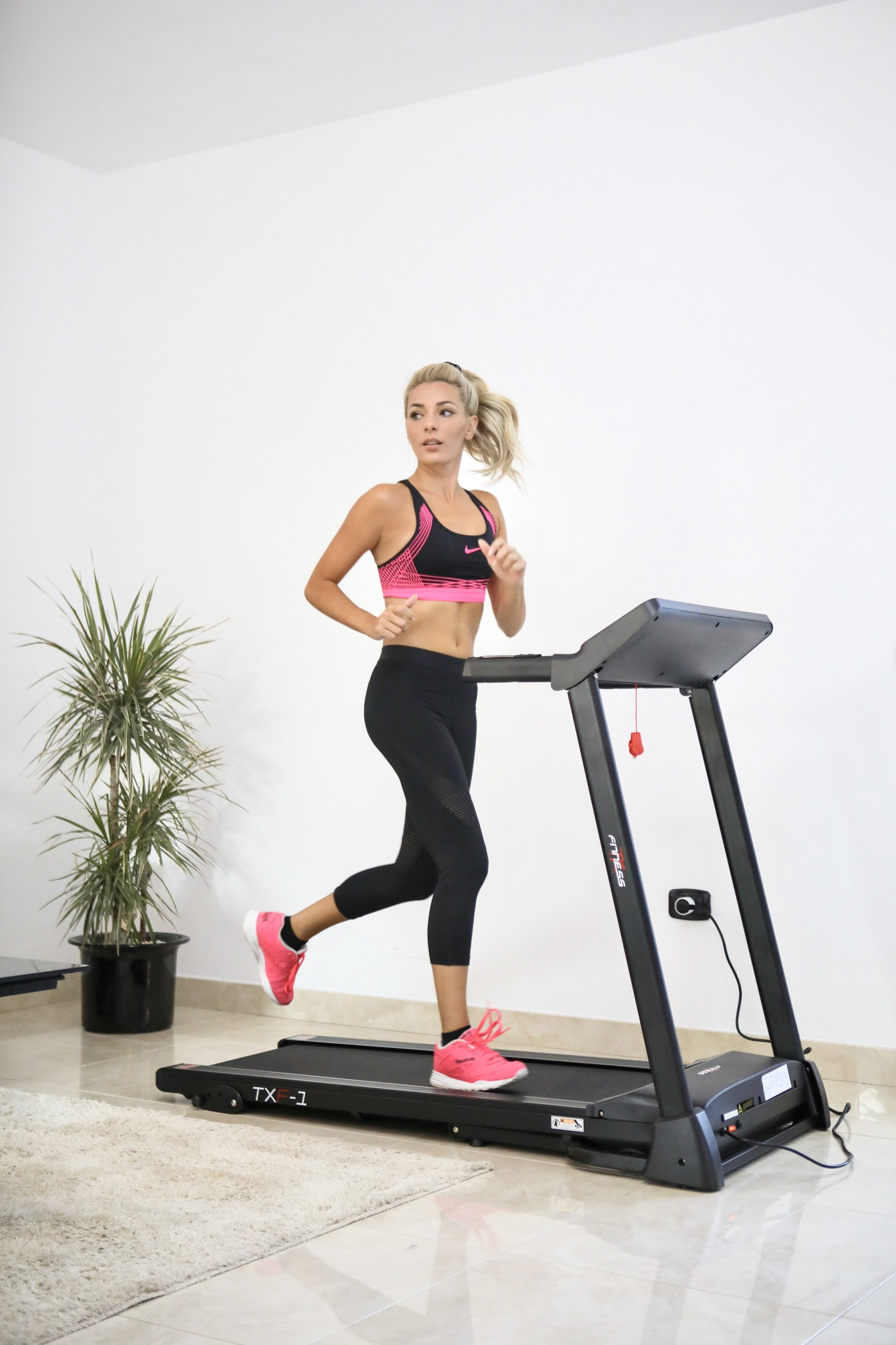 Tapis Roulant Motorizzato TX-Fitness TXF-1 OFFERTA IRRIPETIBILE!!! main product photo